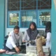 Para guru membersihkan sampah MBG dari ompreng di sebuah sekolah di kawasan KPPG Semarang,