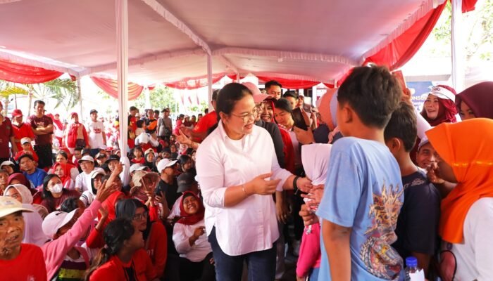 Ikut Jalan Sehat Muktiharjo Kidul, Wali Kota Semarang Agustina Wilujeng Pastikan Pencairan Bantuan Rp 25 Juta per RT