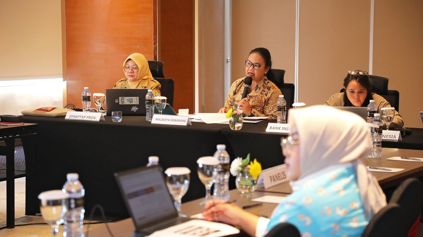 Walikota Semarang Agustina Wilujeng saat memaparkan proposal Semarang Logistic Hub UCC Terboyo dalam Investment Challenge 2026 di Gumaya Hotel Tower Semarang