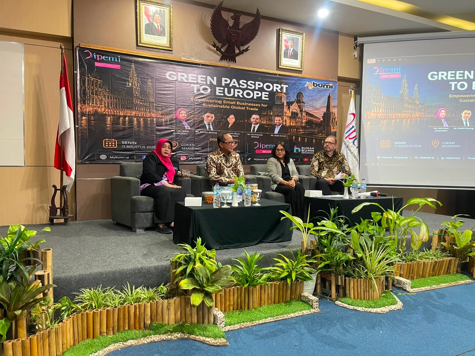 Wakil Walikota Semarang, Iswar Aminuddin saat menjadi salah satu narasumber Forum Seminar dan Kurasi Produk UMKM.