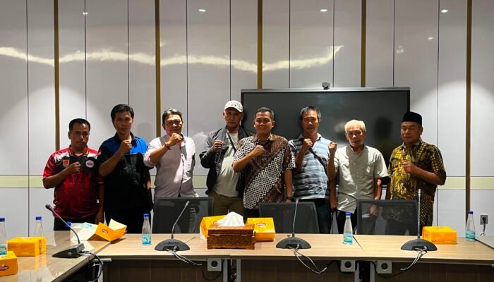 Paguyuban Angkot Kota Semarang Wadul Dewan ,Minta Pemkot Berikan Subsidi