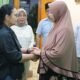 Walikota Semarang, Agustina Wilujeng melayat ke rumah duka keluarga korban kebakaran meninggal dunia seorang balita di Srondol Wetan, Banyumanik.