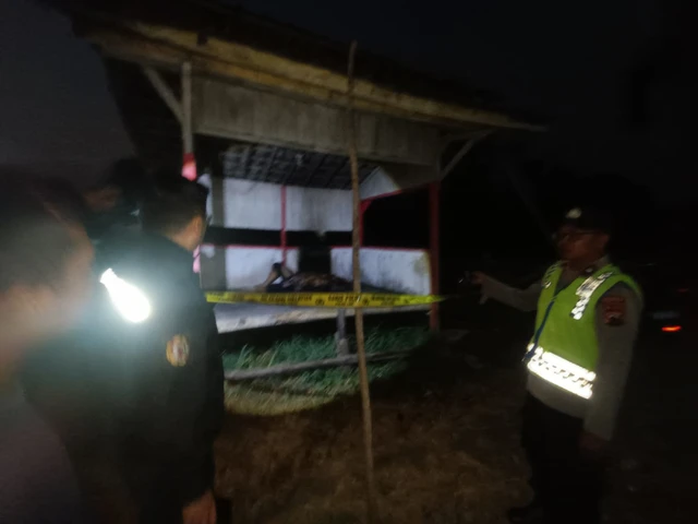 Pos ronda di Kebonagung, Kabupaten Demak TKP penemuan mayat wanita yang dibakar