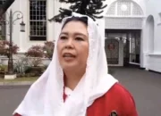 JAGABERITA.ID - Ketua Umum PB Federasi Panjat Tebing Indonesia (FPTI) Yenny Wahid menilai dukungan pemerintah berupa bonus, fasilitas latihan, dan kesinambungan pelatnas penting untuk menjaga prestasi atlet panjat tebing Indonesia.