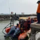 Tim SAR masih mencari lima jurnalis dan tiga awak kapal yang hilang kontak saat meliput aktivitas Gunung Anak Krakatau