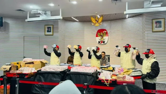 KPK Sita UangTunai Rp 106.00 Miliar