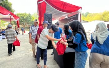 uasana kegiatn Corporate Social Responsibility (CSR) bertema Berbagi untuk Sesama-Menjalin Silaturahmi dalam Kebersamaan" di Kantor Project Pakuwon Mall Jalan Gombel Lama, Semarang, Kamis (17/9/2026).